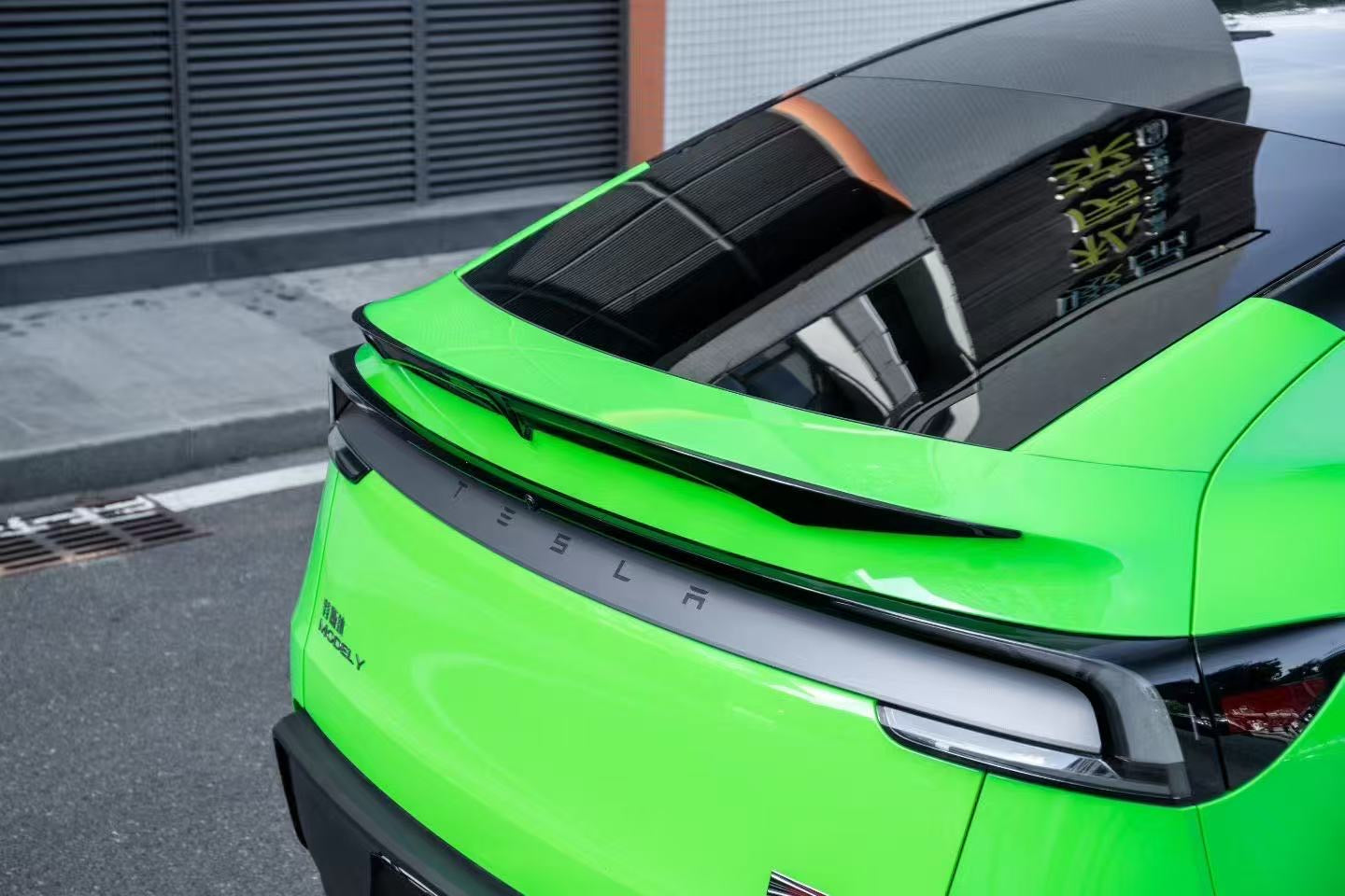 Tesla Model Y Spoiler